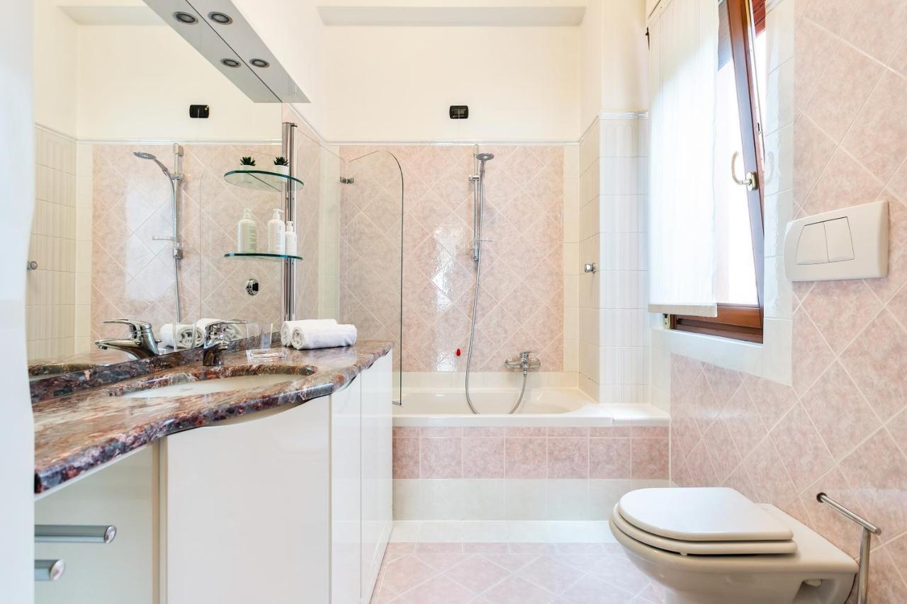 Santa Chiara By Myhomeincomo Appartement