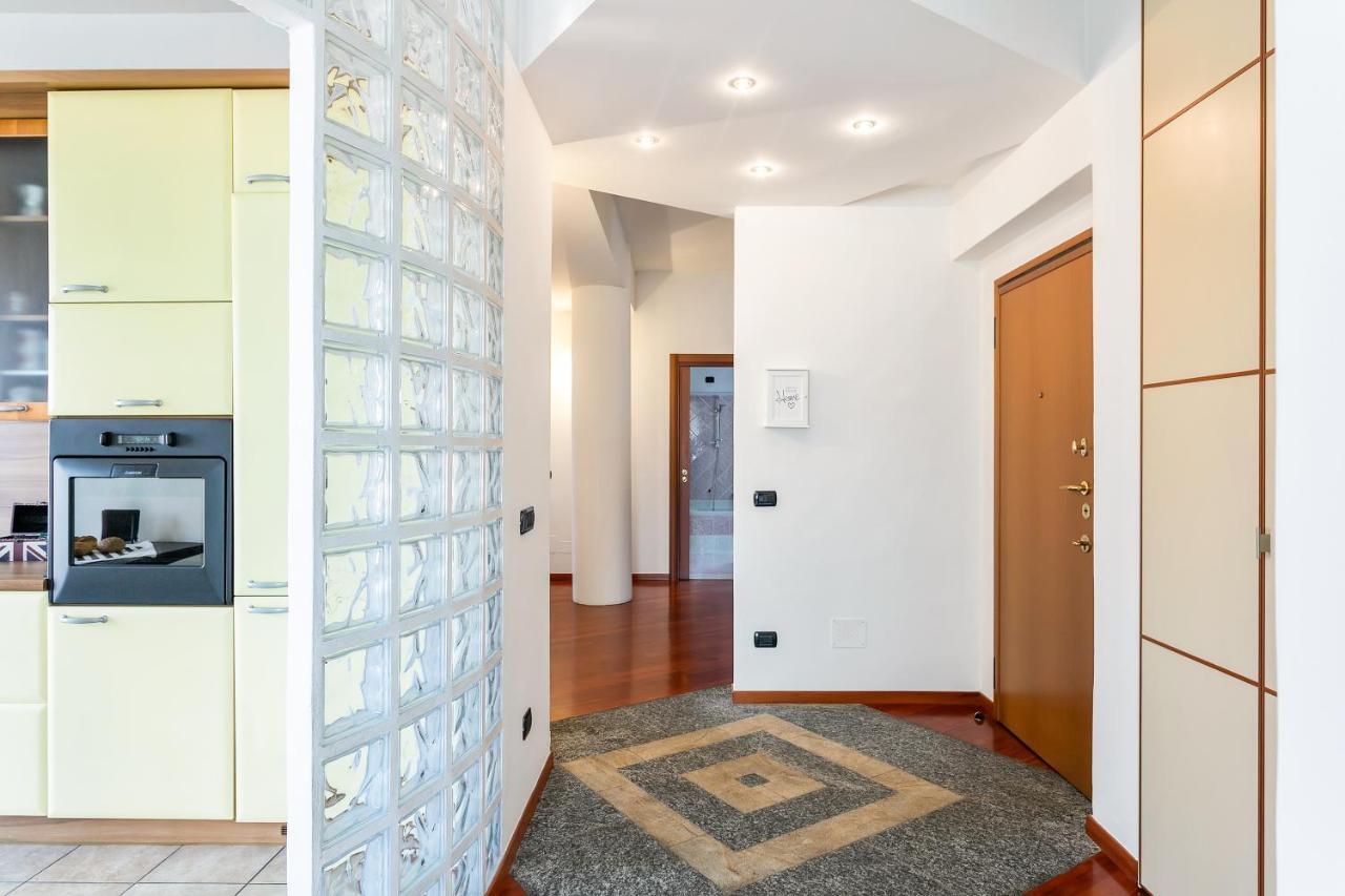 Santa Chiara By Myhomeincomo Appartement *
